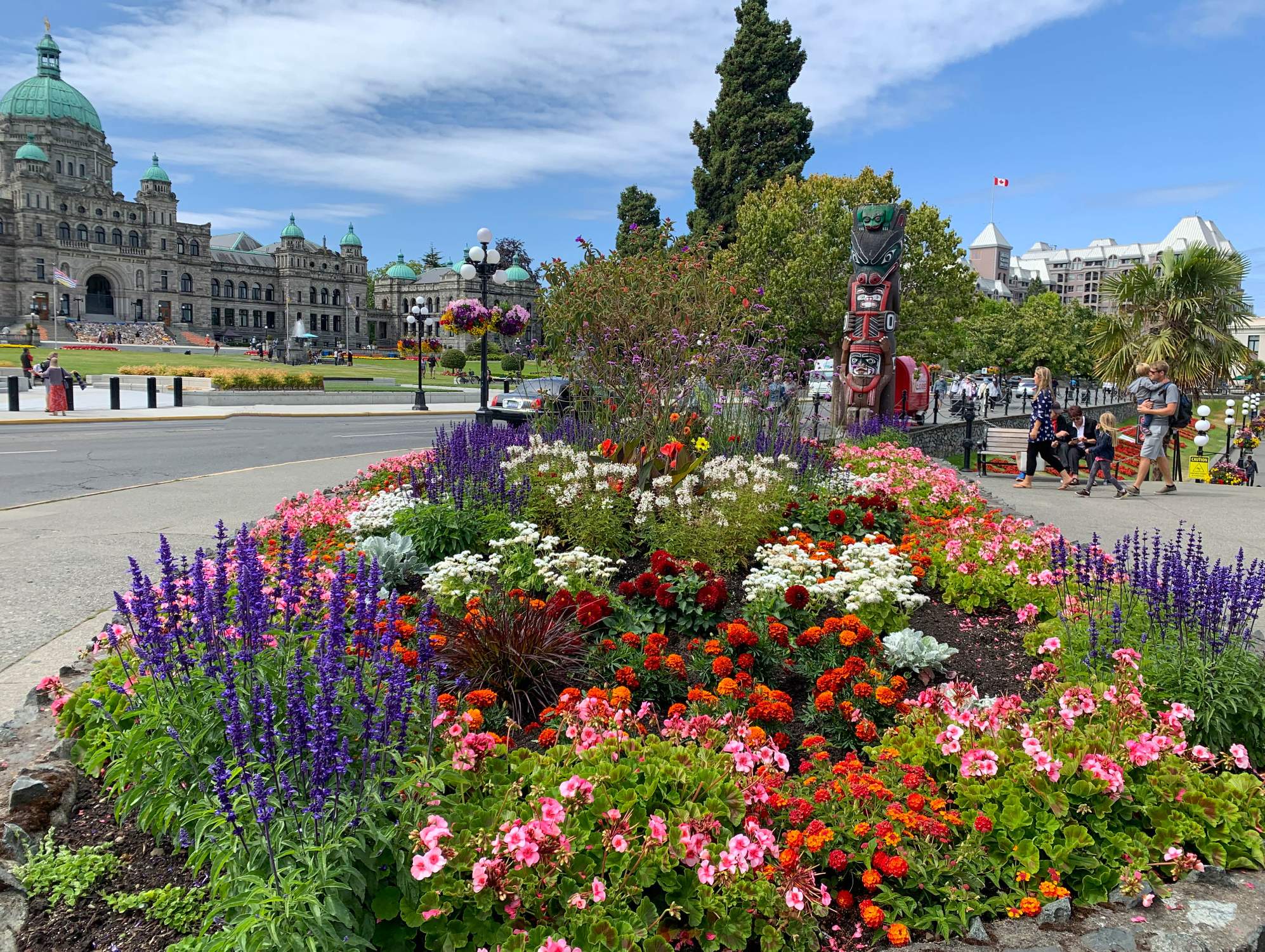 Solve Flower bed and totem pole in front of the BC Parliament Building