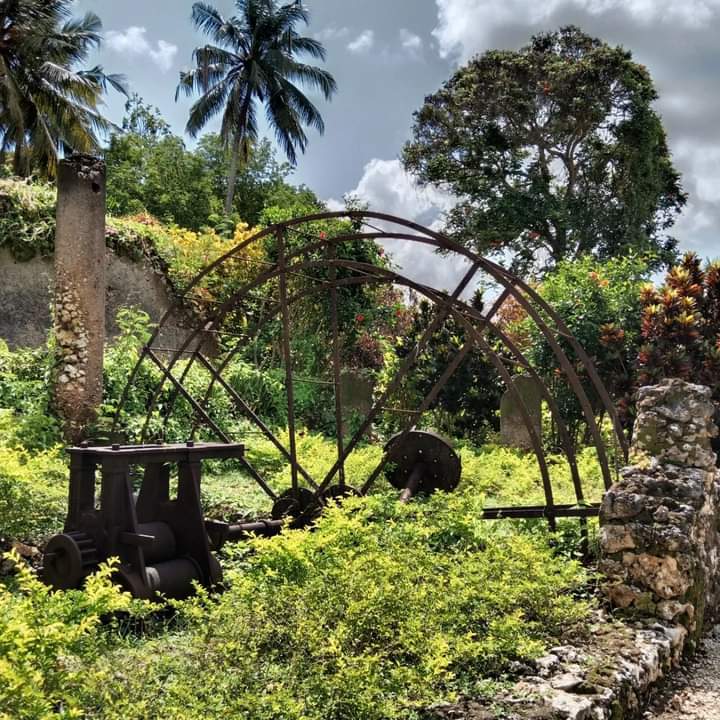 Jigsaw Puzzle Zanzibar relics of a previous life 16 pieces Jigidi