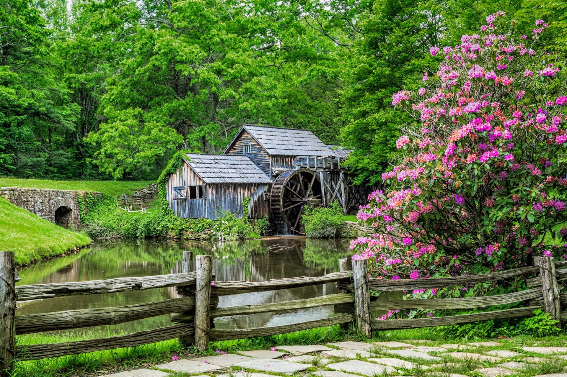 Solve Mabry Mill Blue Ridge Parkway in Floyd County, Virginia jigsaw