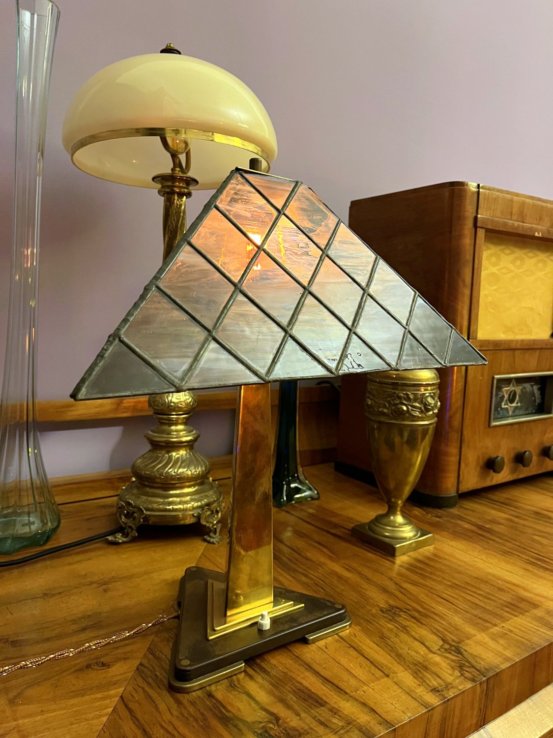 Solve Museum jigsaw puzzle online with 63 pieces