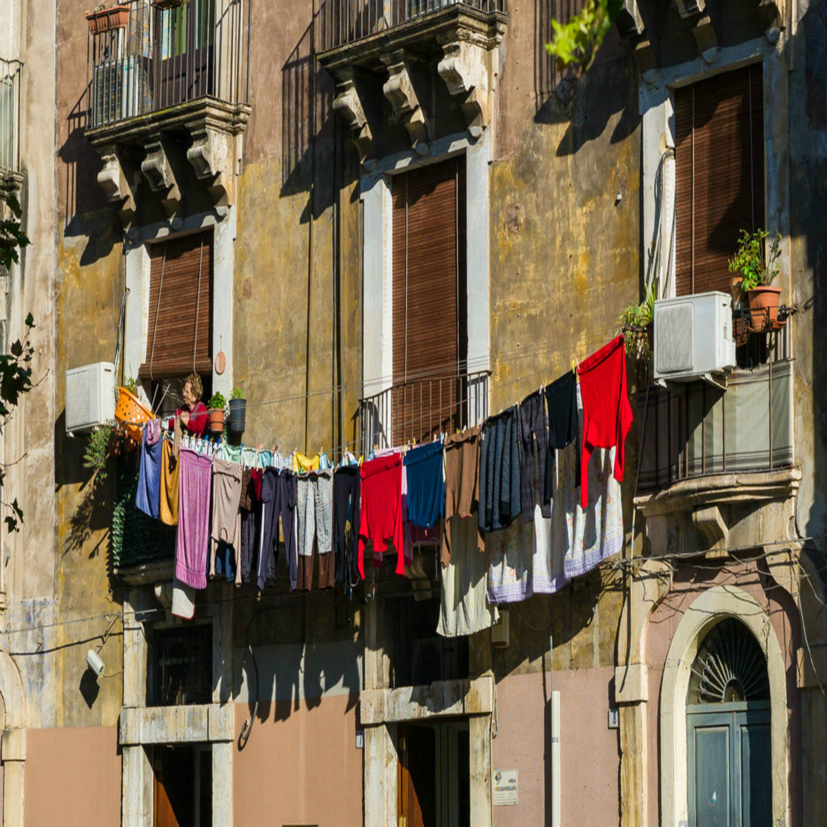 Solve Catania, Sicily jigsaw puzzle online with 400 pieces