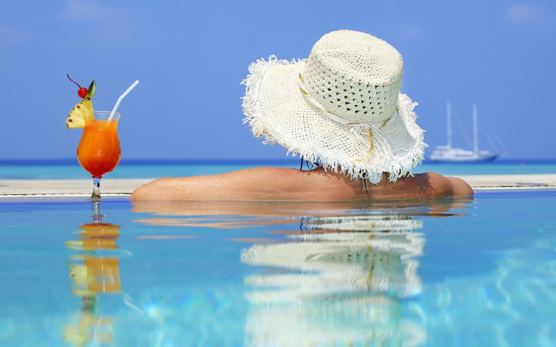 solve-summer-is-here-jigsaw-puzzle-online-with-60-pieces