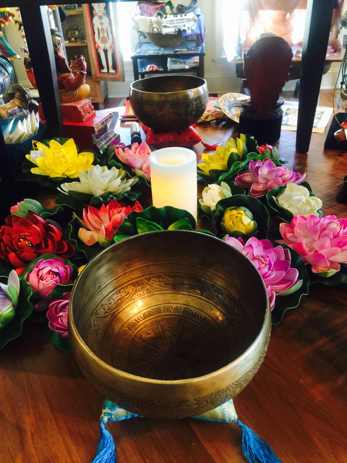 Solve Singing Bowl at Tibetan House jigsaw puzzle online with 108 pieces