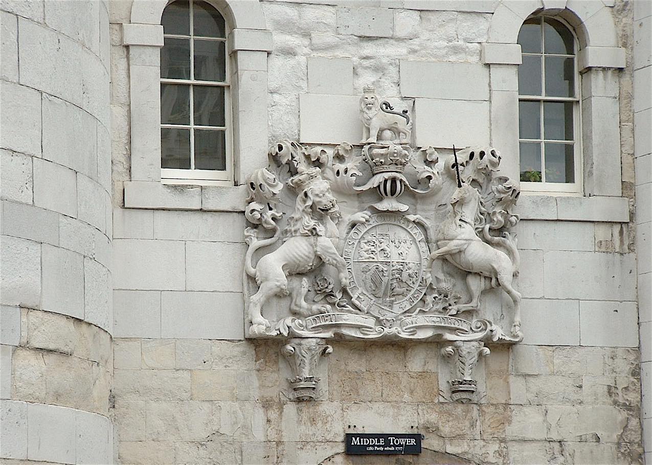 Solve CoatofArms of England basrelief over the Middle Tower entrance
