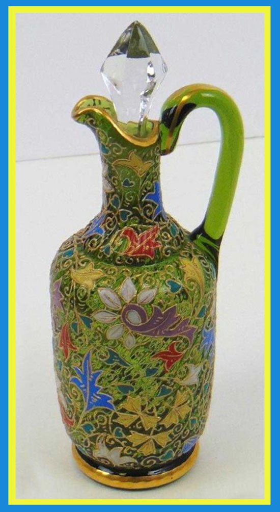 Solve Moser cruet jigsaw puzzle online with 72 pieces