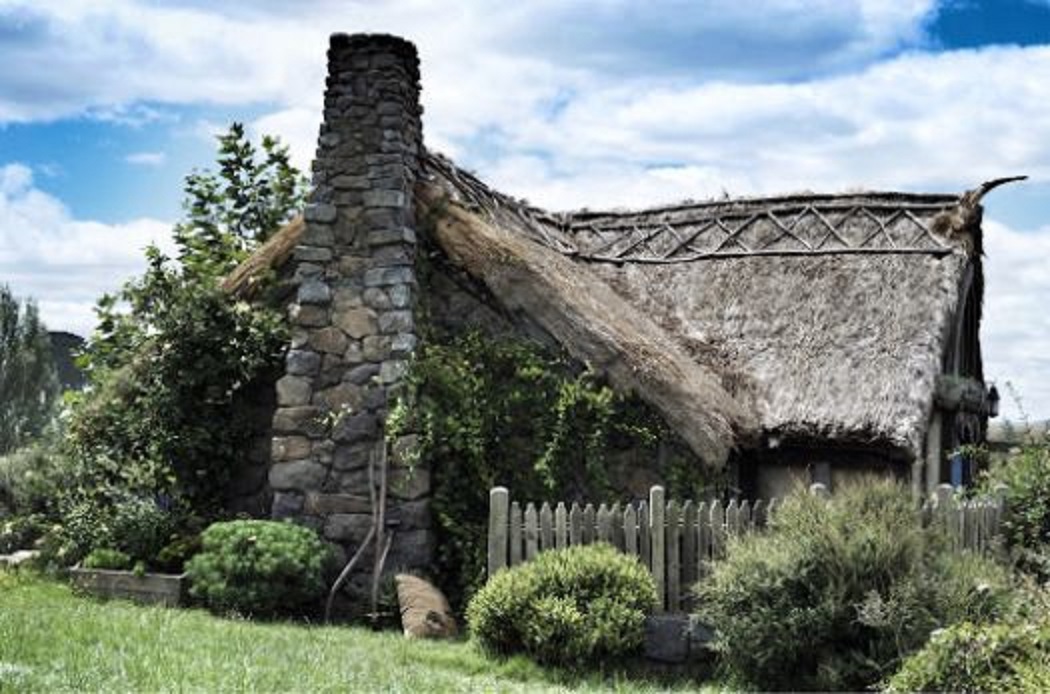MyPuzzle Hobbit House 1000 Piece Jigsaw Puzzle - New Zealand Scenery, Premium Adult Puzzle - View #10