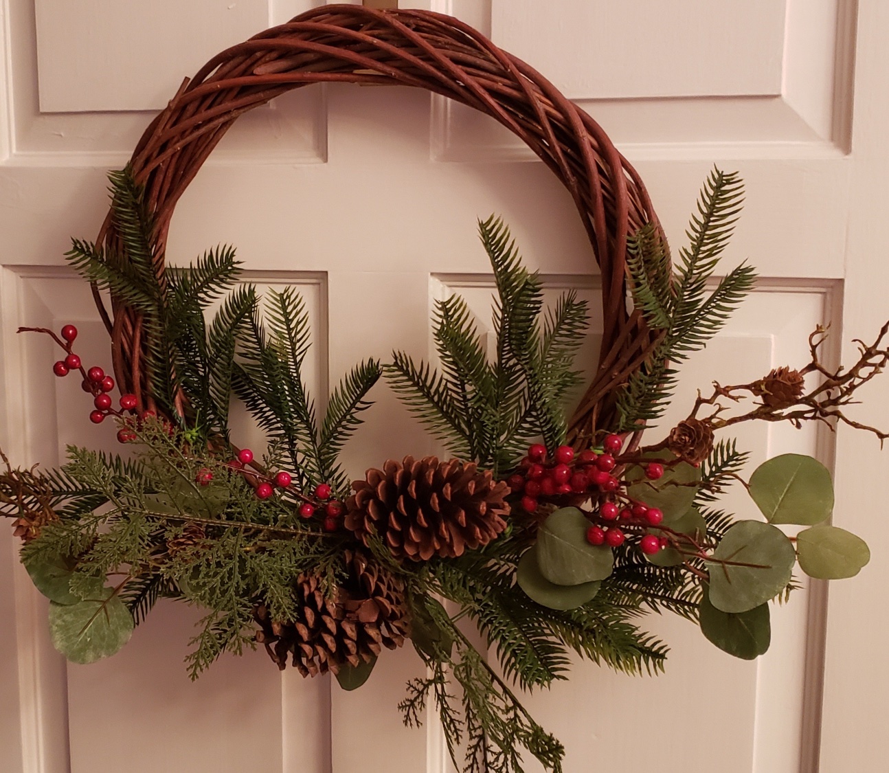 Solve Christmas Wreath jigsaw puzzle online with 30 pieces