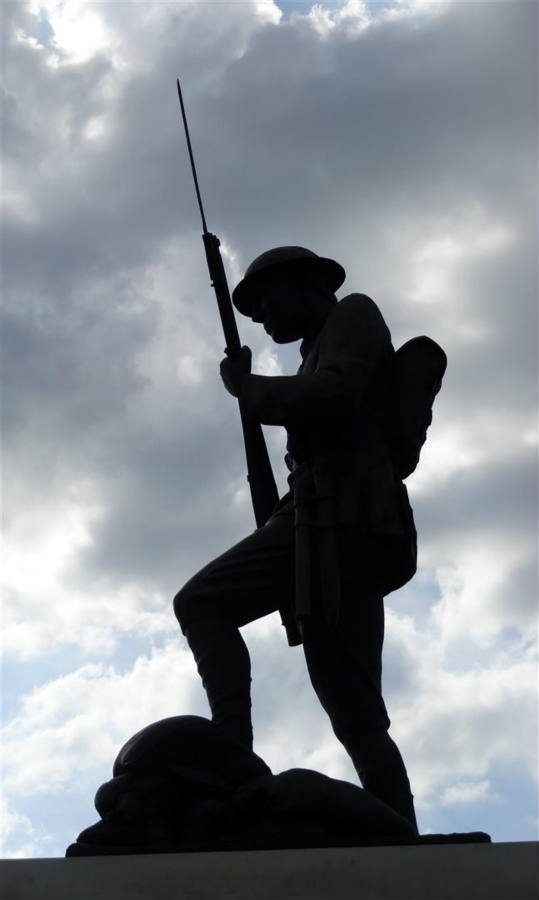 Solve The Chorley Pals (4) (Large) jigsaw puzzle online with 28 pieces