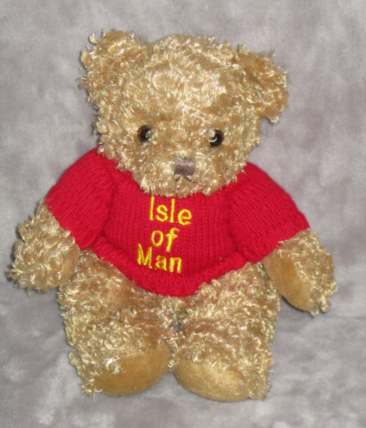 Solve Bear from Isle of Man jigsaw puzzle online with 90 pieces