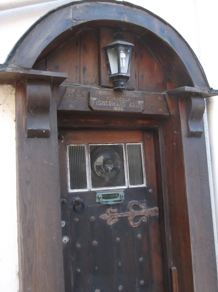 Solve Old door in Robin Hood's Bay, N Yorkshire (2016) jigsaw puzzle ...