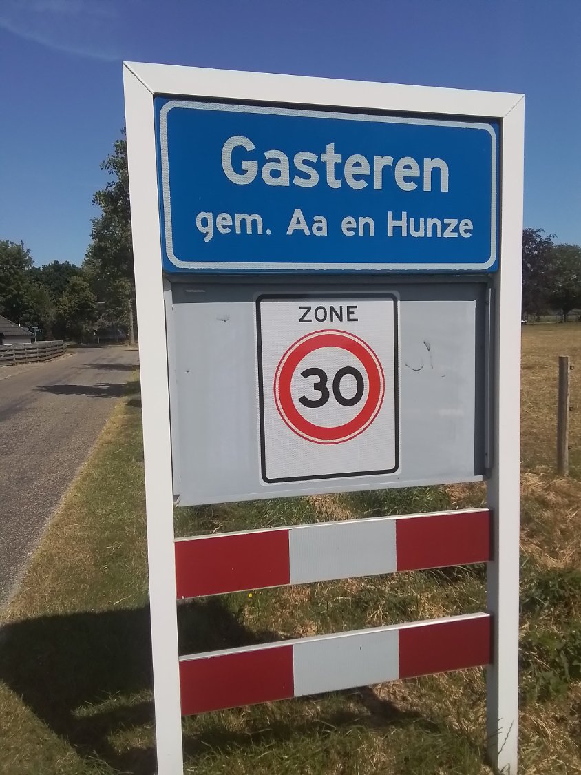 solve-gasteren-drenthe-netherlands-jigsaw-puzzle-online-with-12-pieces