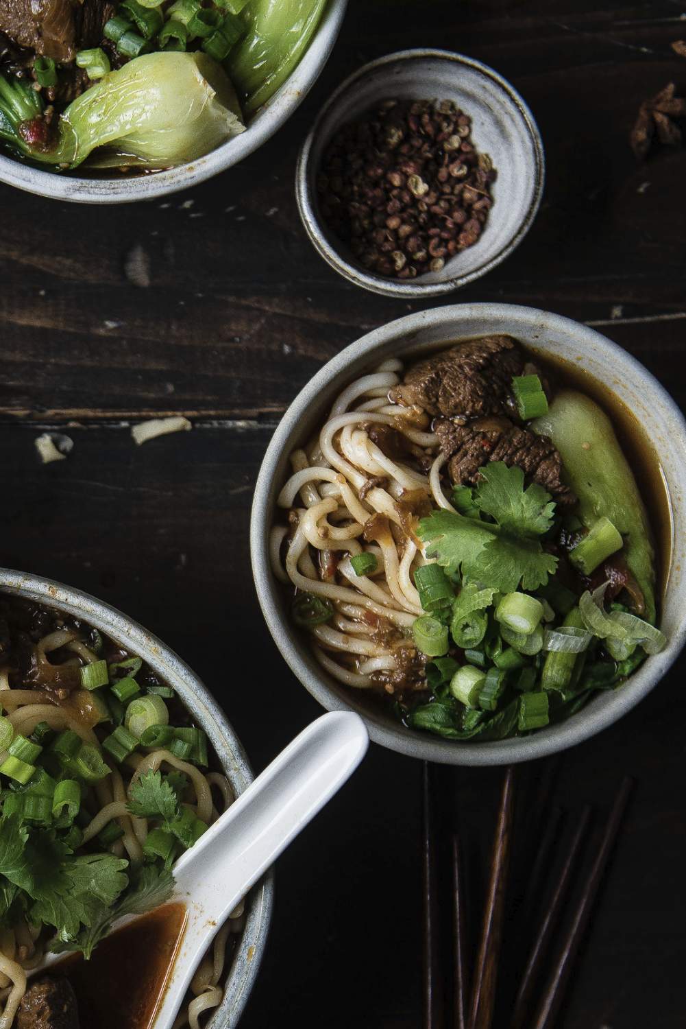 Jigsaw Puzzle 牛肉麵 NiúRòuMiàn Taiwanese Spicy Beef Noodle Soup 384