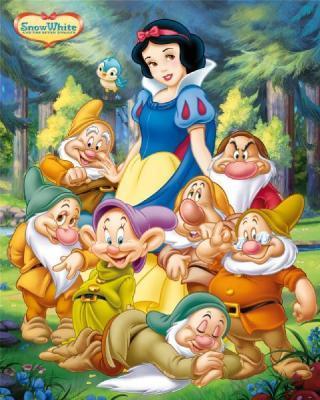 Solve Snow White and the Seven Dwarfs jigsaw puzzle online with 12 pieces