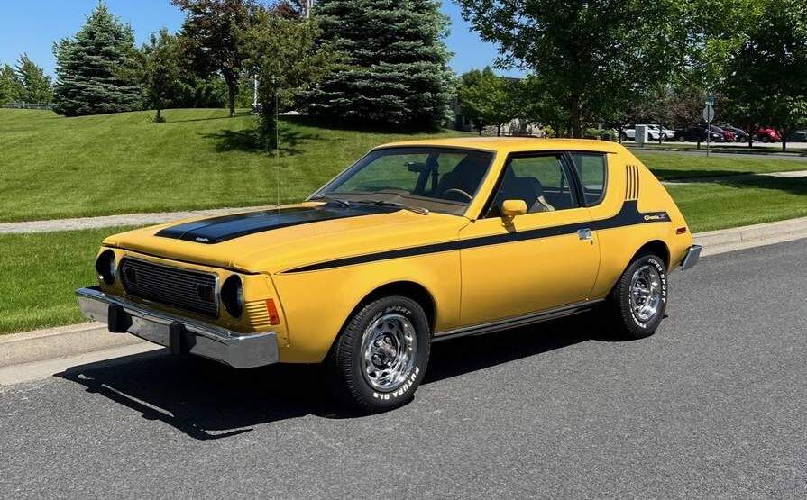 Solve AMC Gremlin... Bandit... jigsaw puzzle online with 84 pieces