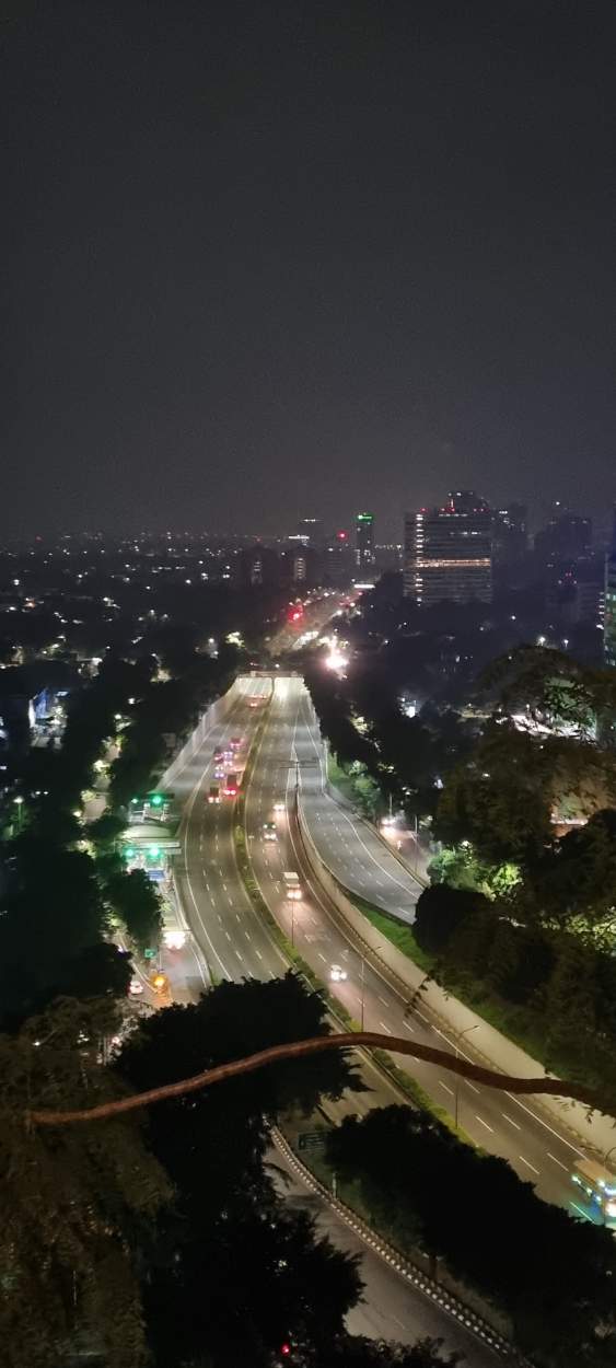 Solve A POV of The City of Jakarta jigsaw puzzle online with 50 pieces