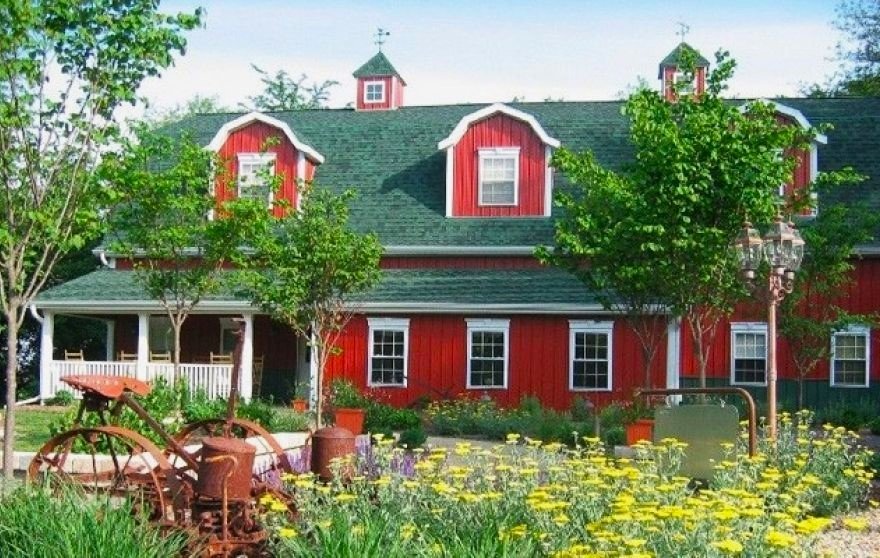 Solve Timber Creek Bed & Breakfast Paxton IL jigsaw puzzle online with