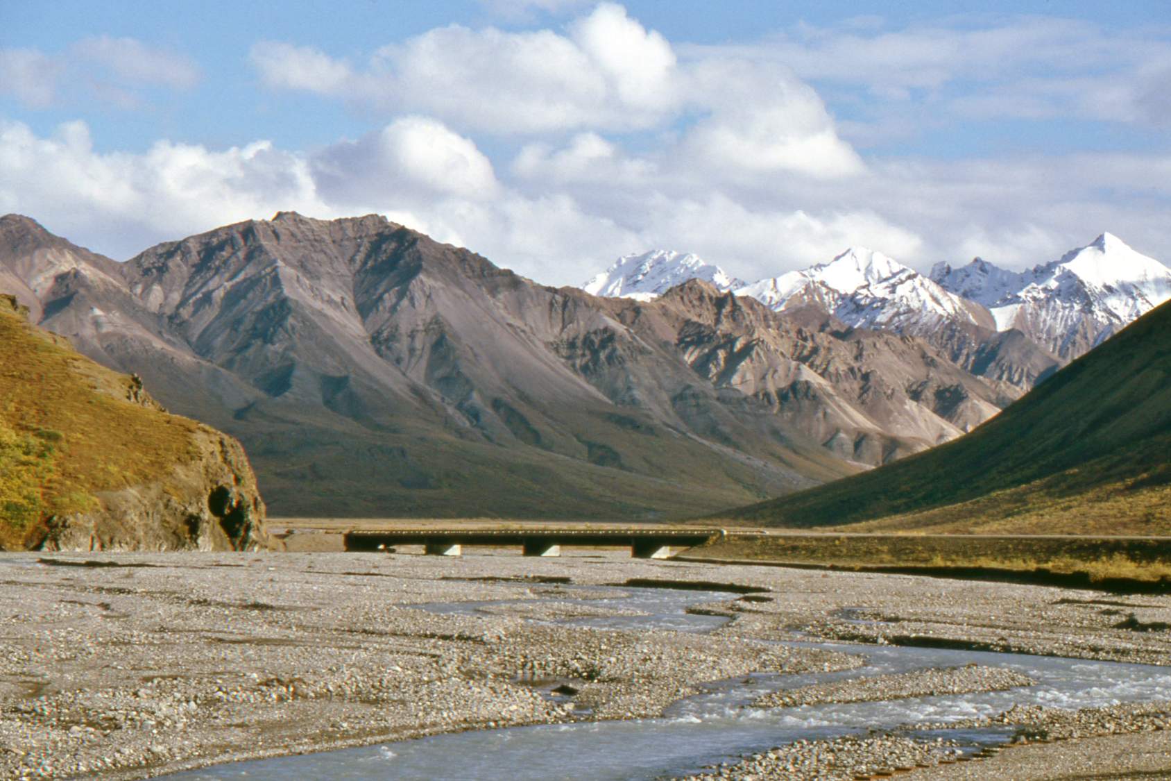 Solve Flats jigsaw puzzle online with 126 pieces