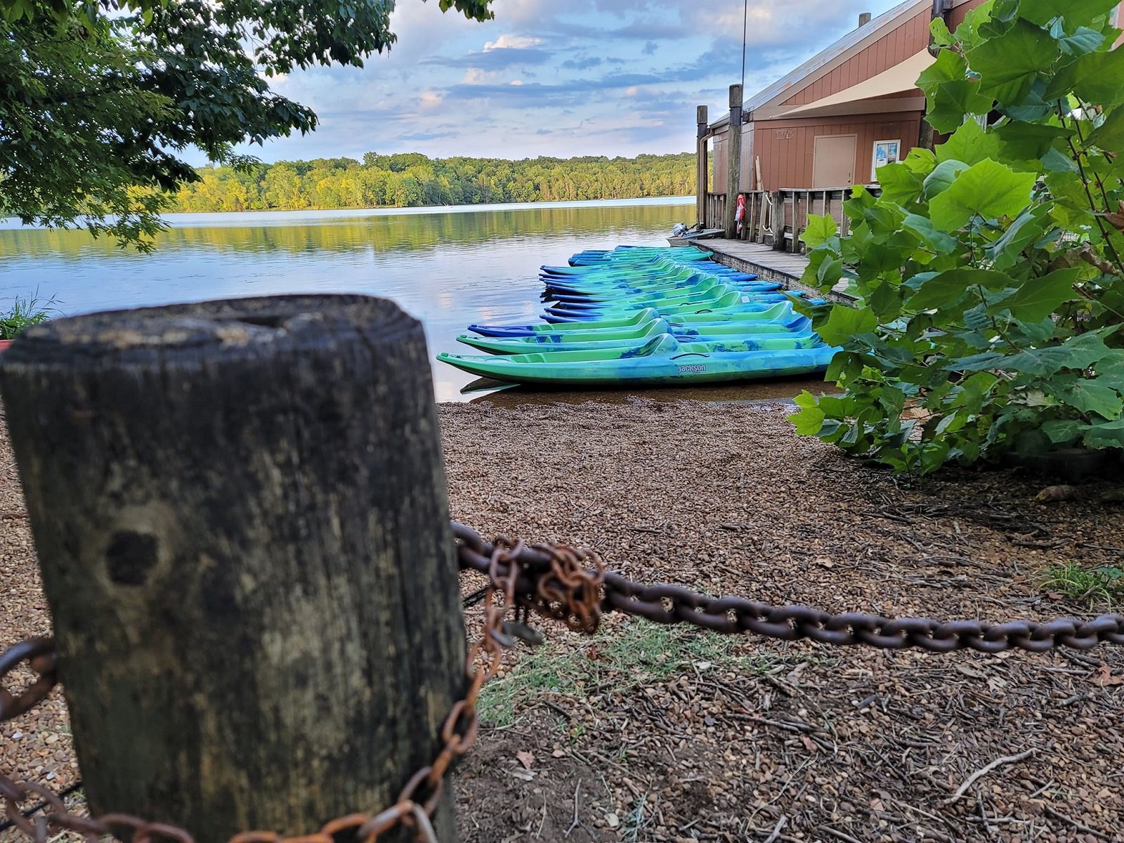 Solve Long Hunter State Park 1 jigsaw puzzle online with 88 pieces