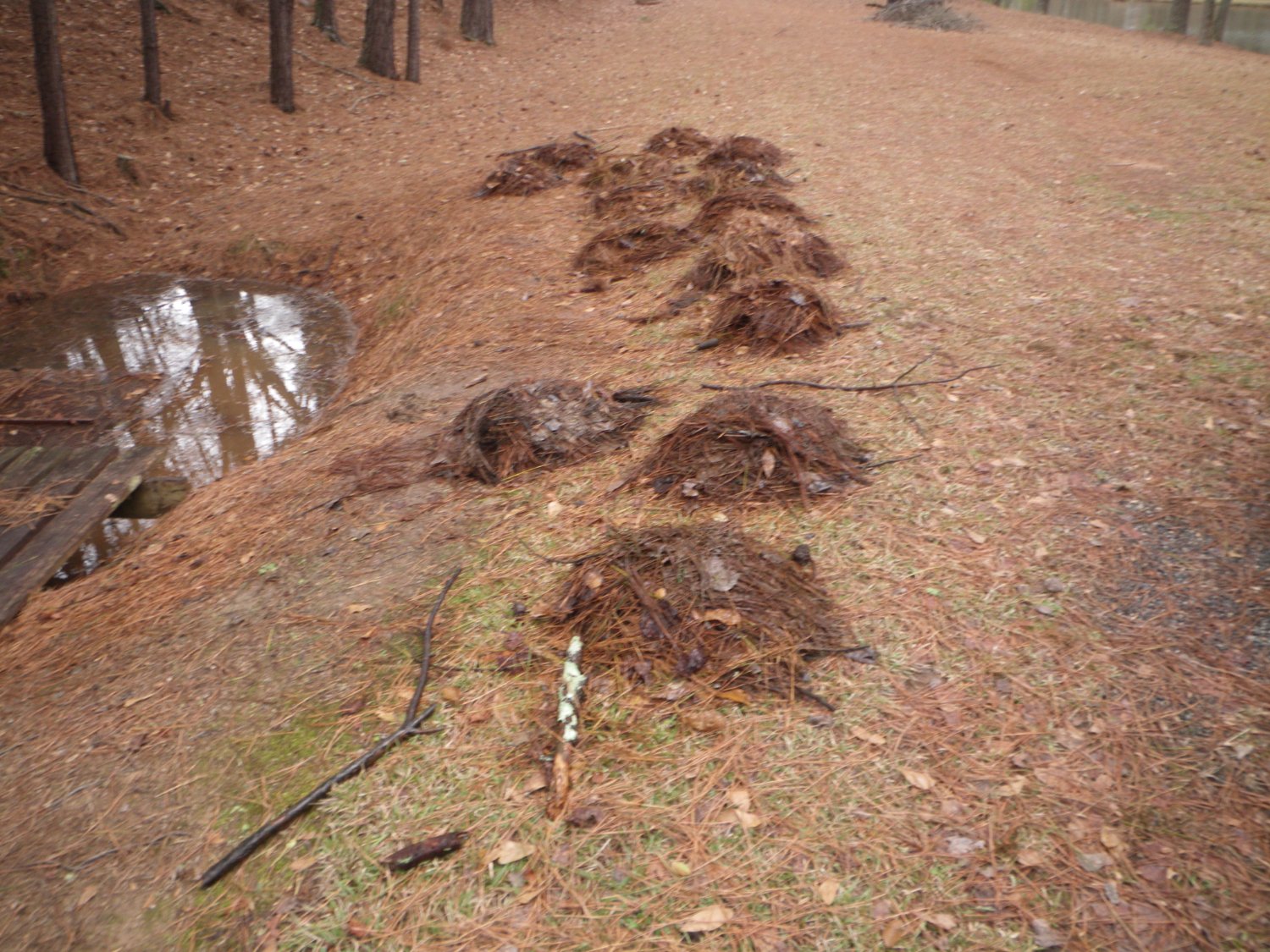 Solve The tools do the job jigsaw puzzle online with 30 pieces