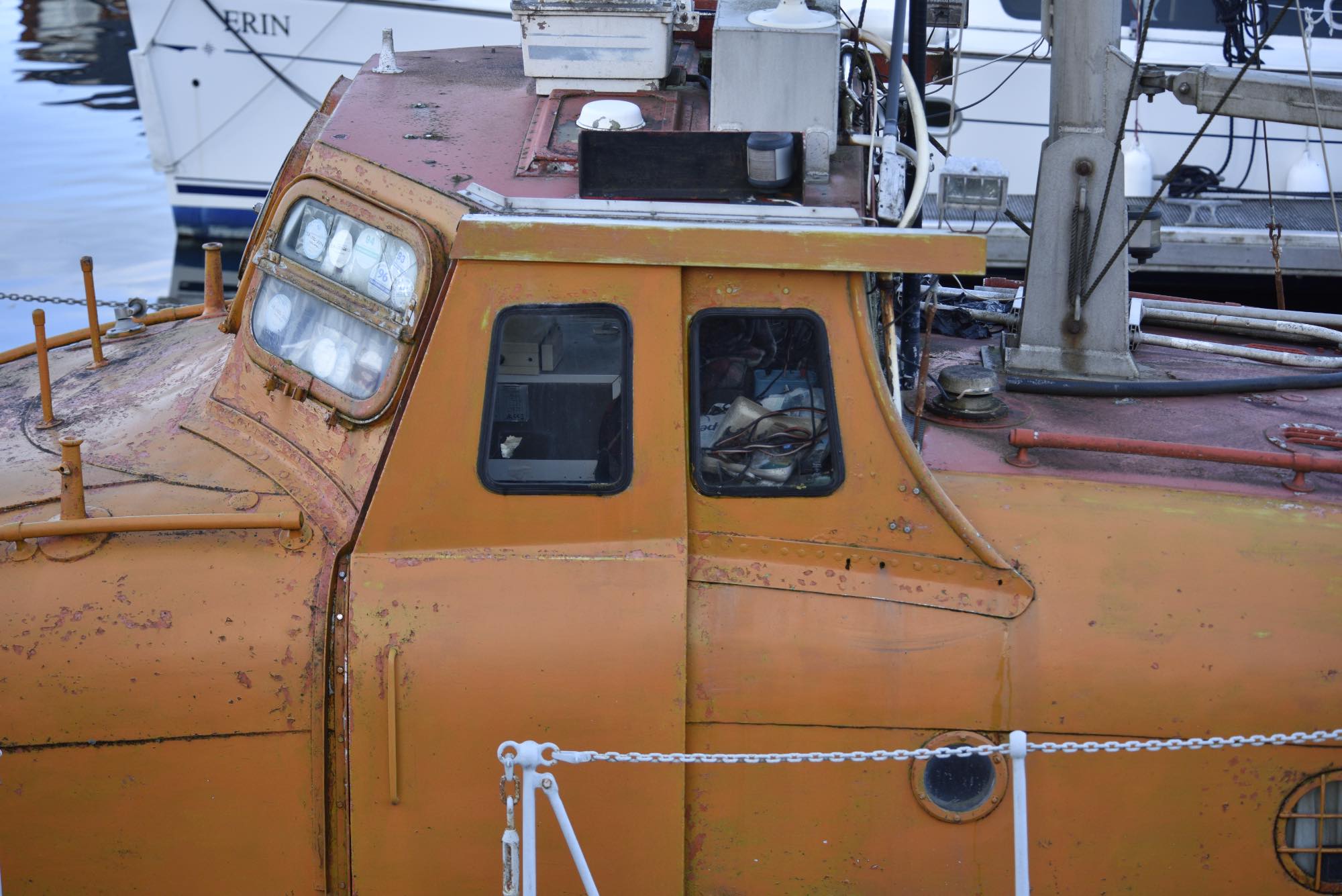 Solve The Old Lifeboat jigsaw puzzle online with 176 pieces