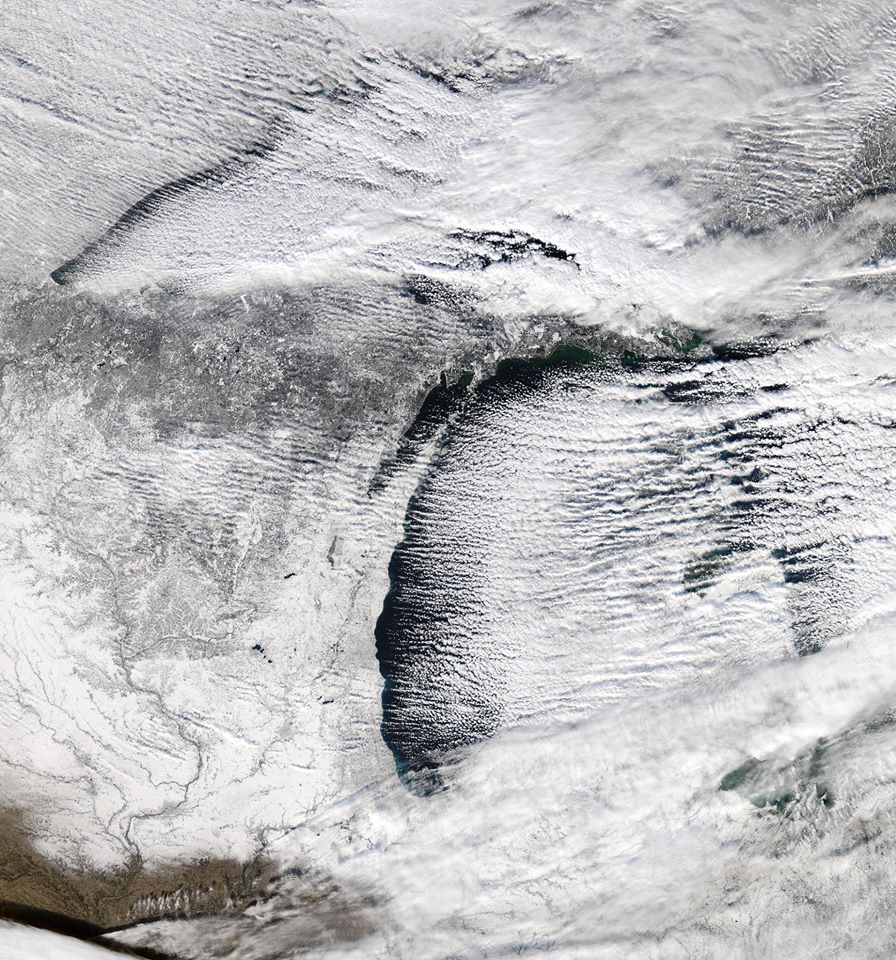 Solve Lake Effect Satellite Image jigsaw puzzle online with 240 pieces