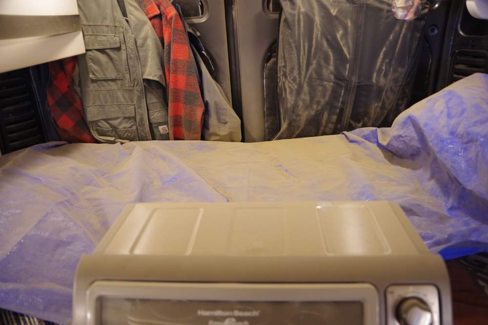 Solve Dust jigsaw puzzle online with 12 pieces