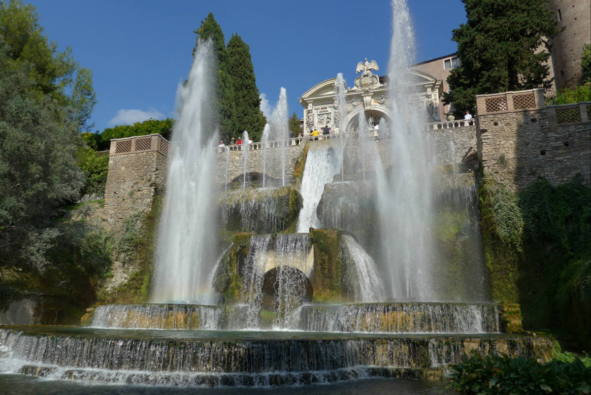Solve The fountain of Neptune, Tivoli, Rome jigsaw puzzle online with