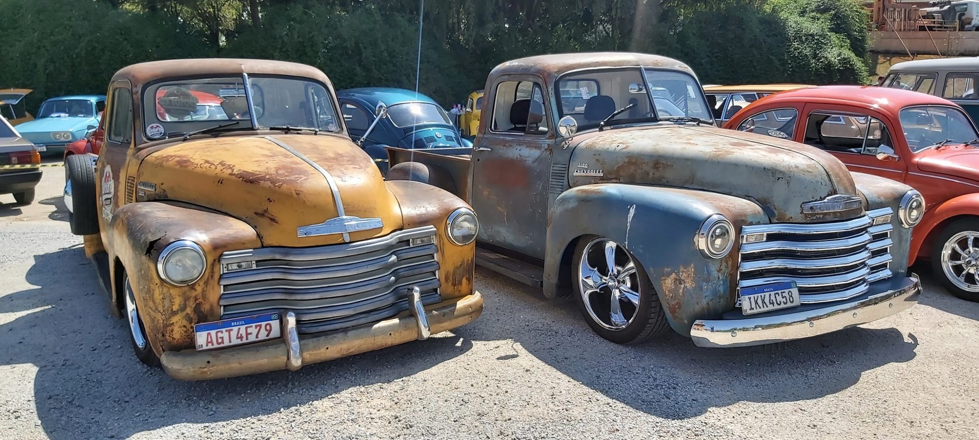 Solve GMC's jigsaw puzzle online with 220 pieces