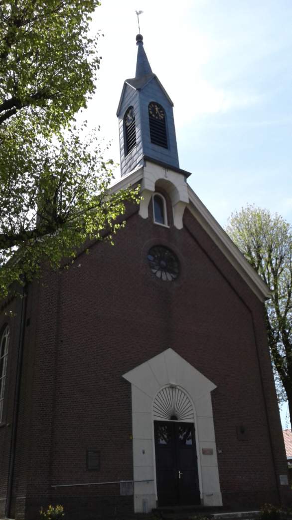 Solve 2302 Reformed Church Abbenes Netherlands jigsaw puzzle online