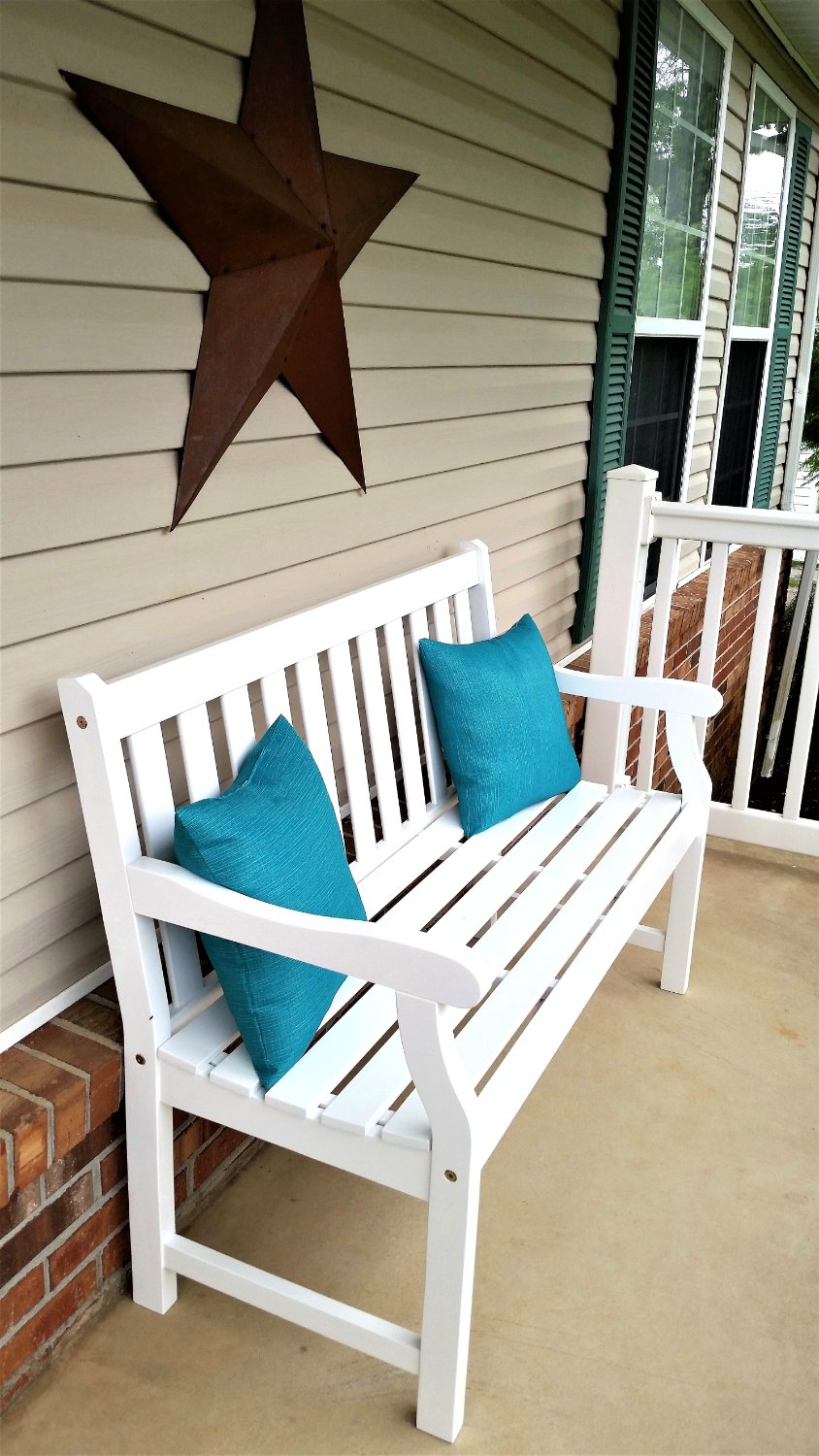 Solve Front porch jigsaw puzzle online with 104 pieces