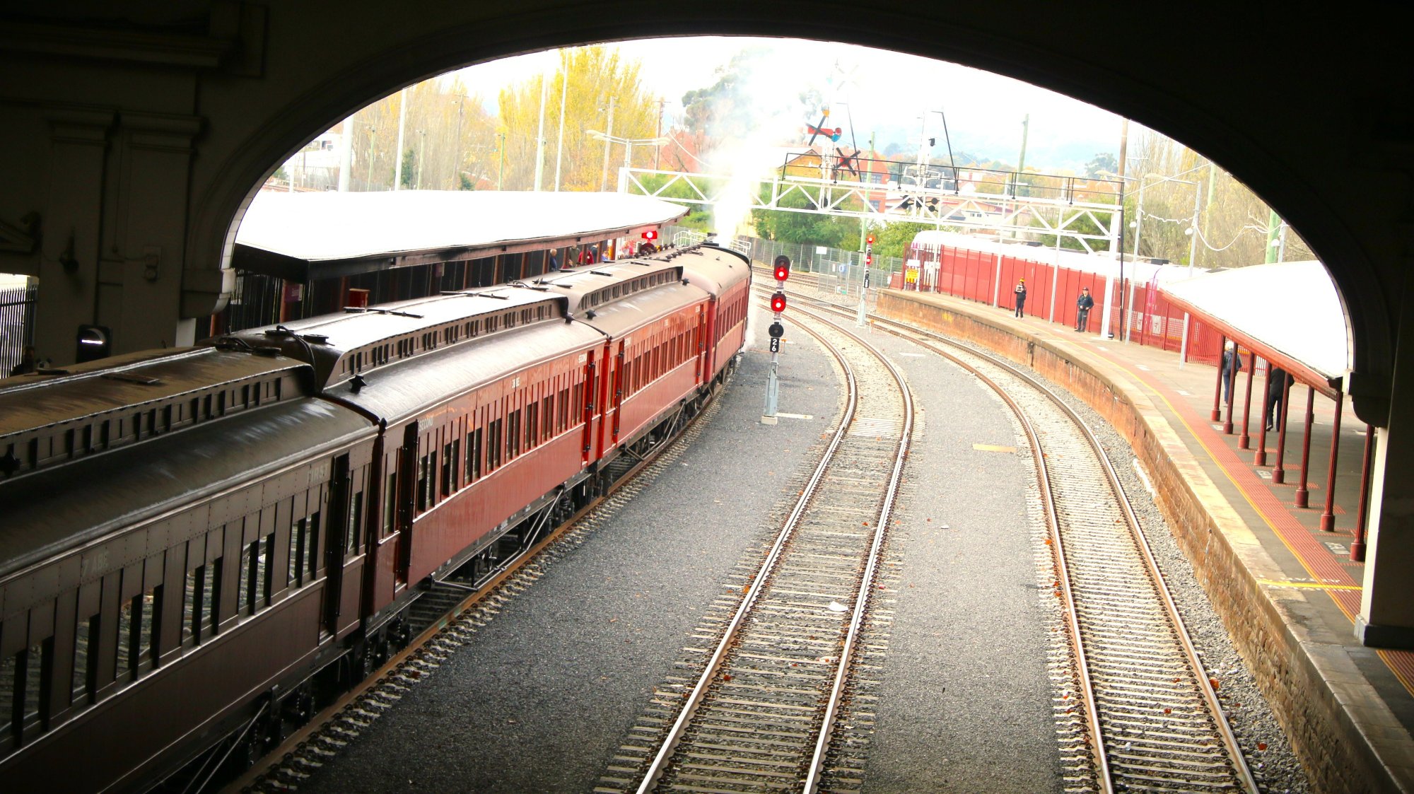 Solve ballarat station overbridge looking at platform 2 jigsaw puzzle