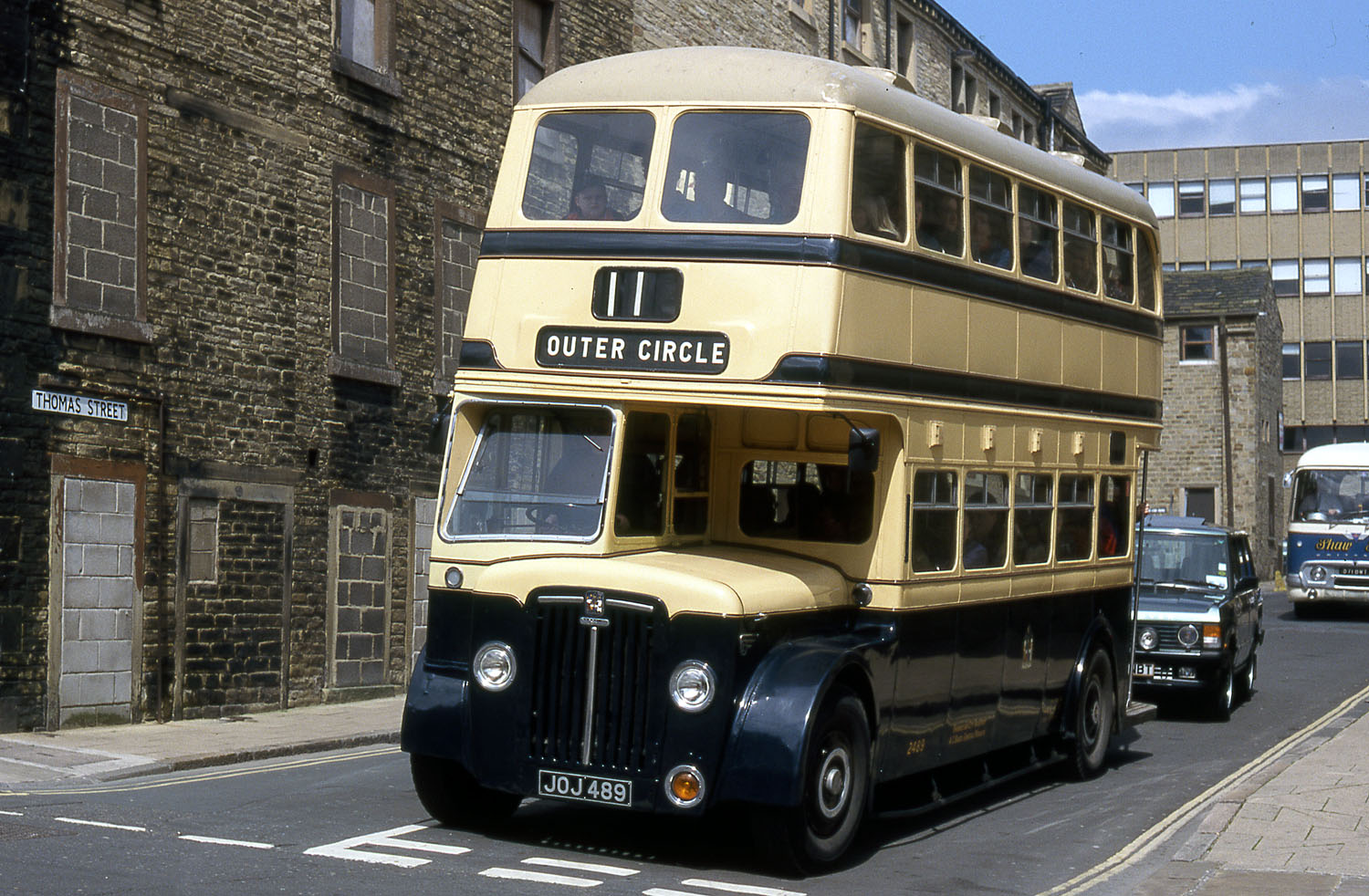 Solve Halifax uk jigsaw puzzle online with 400 pieces