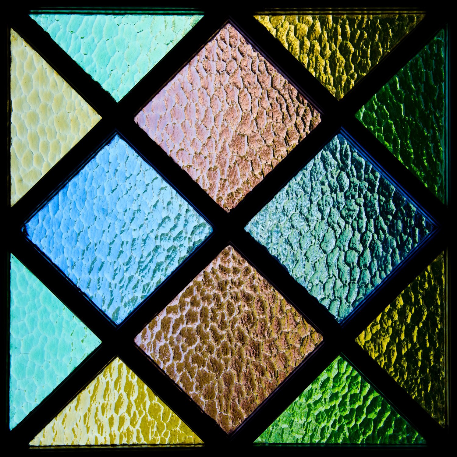 Solve MONDAY PUZZLES (1) jigsaw puzzle online with 121 pieces