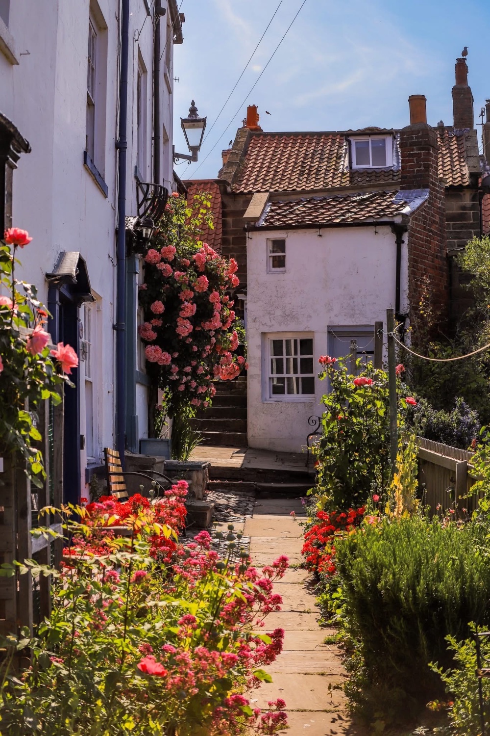 Solve Robin Hood’s Bay, North Yorkshire, ENGLAND 🇬🇧 jigsaw puzzle ...