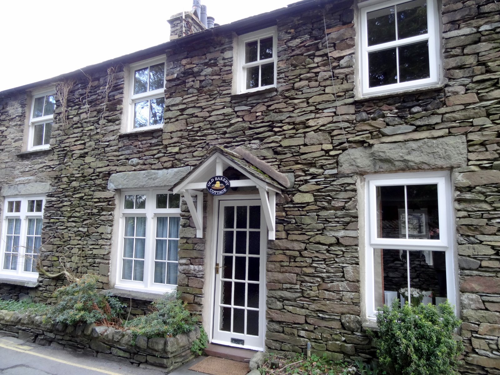 Solve Grasmere, Lake District jigsaw puzzle online with 48 pieces