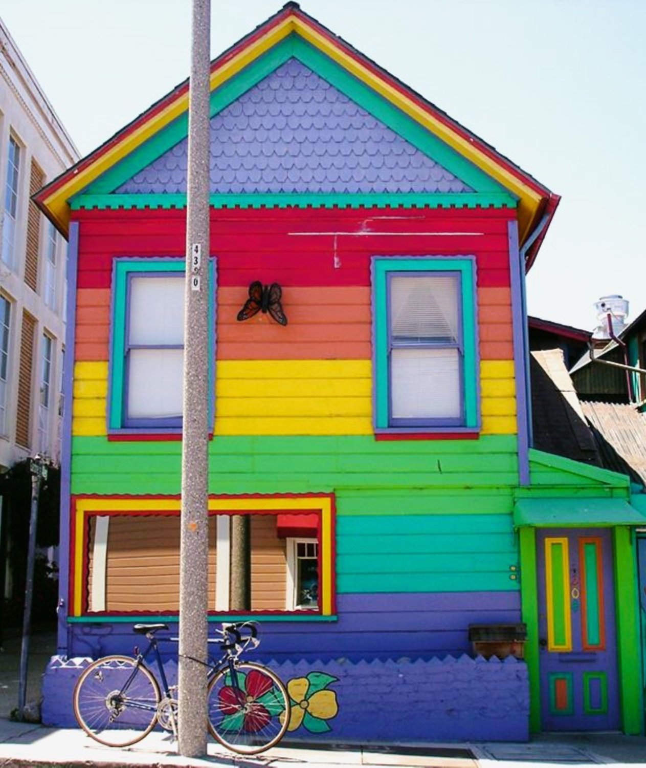 Solve California jigsaw puzzle online with 304 pieces