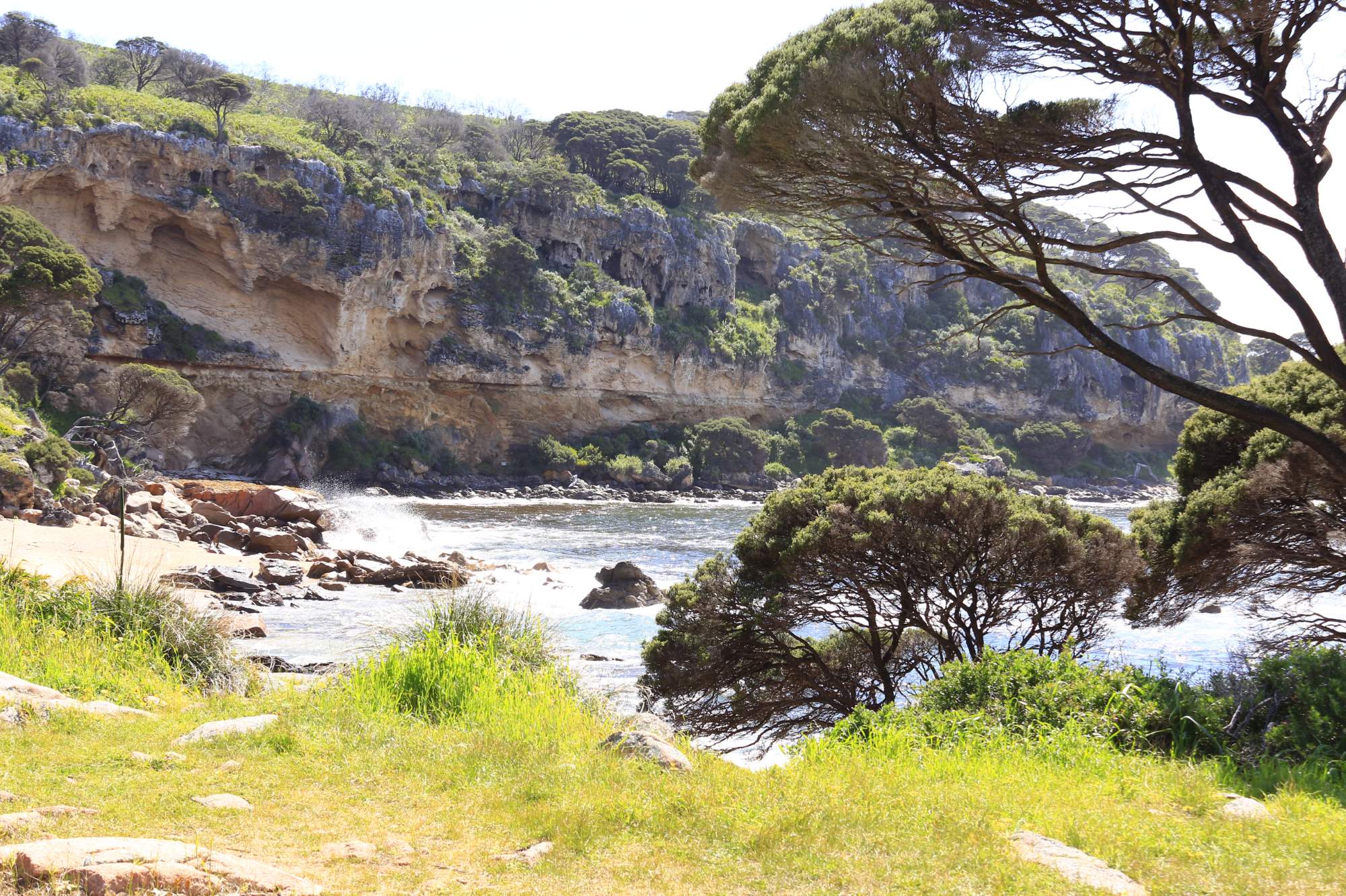 Solve Punker Bay South of Perth WA jigsaw puzzle online with 345 pieces