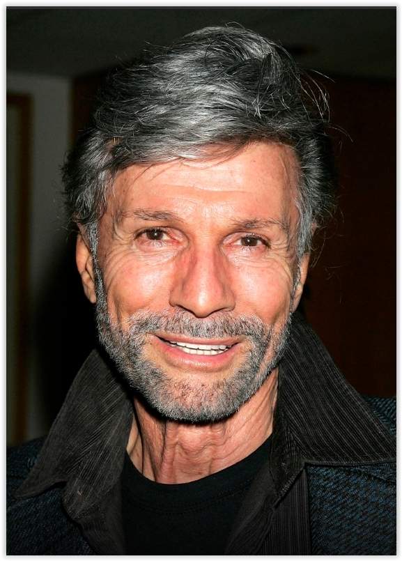 Solve Buz Murdock of old tv series Route 66 Actor Maharis at