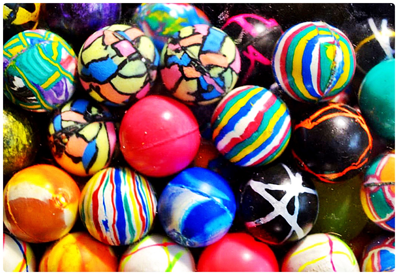 Solve Rubber Balls jigsaw puzzle online with 280 pieces