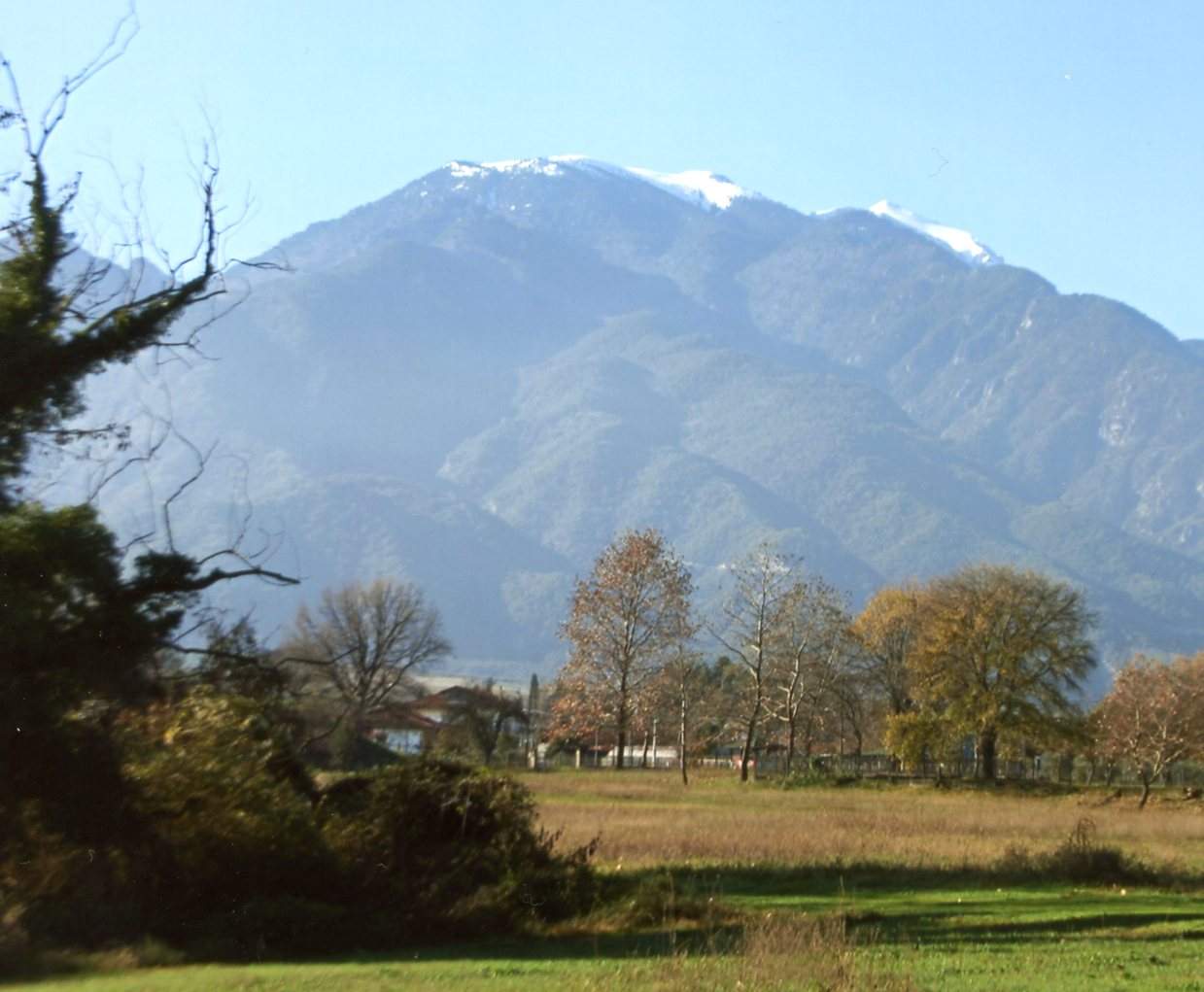 Solve Mount Olympus, Greece jigsaw puzzle online with 48 pieces