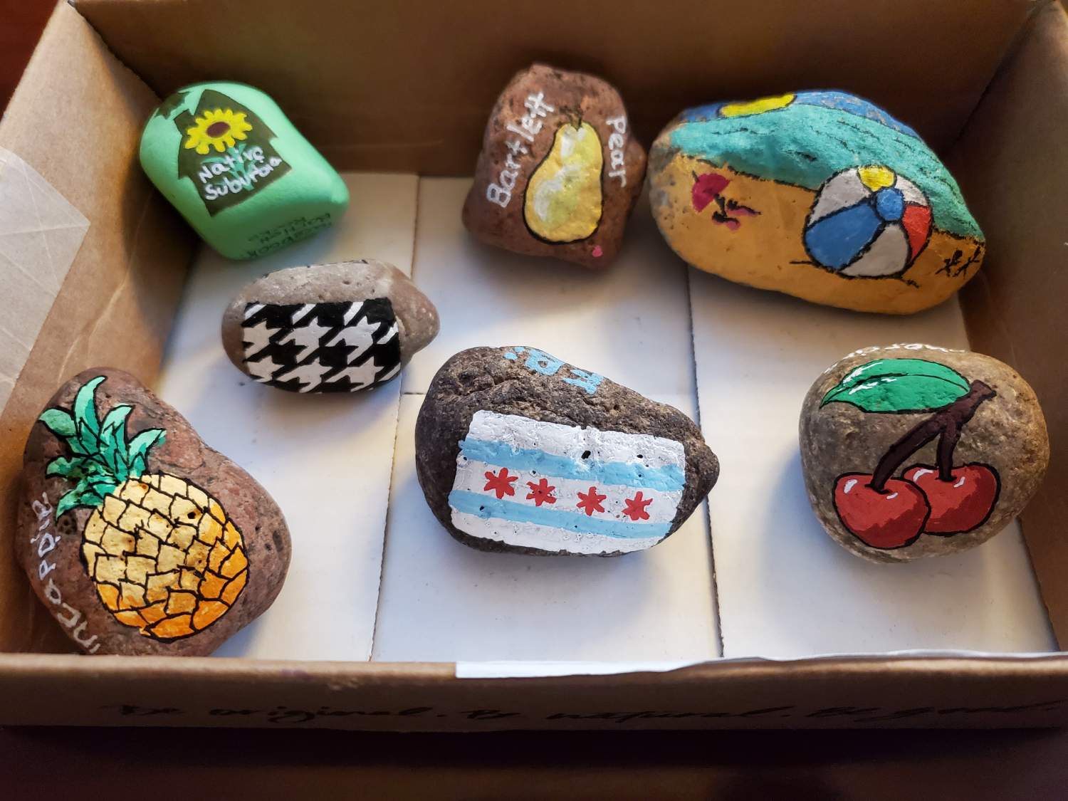 Jigsaw Puzzles Rocks Solve Painted rocks jigsaw puzzle online with 108 pieces
