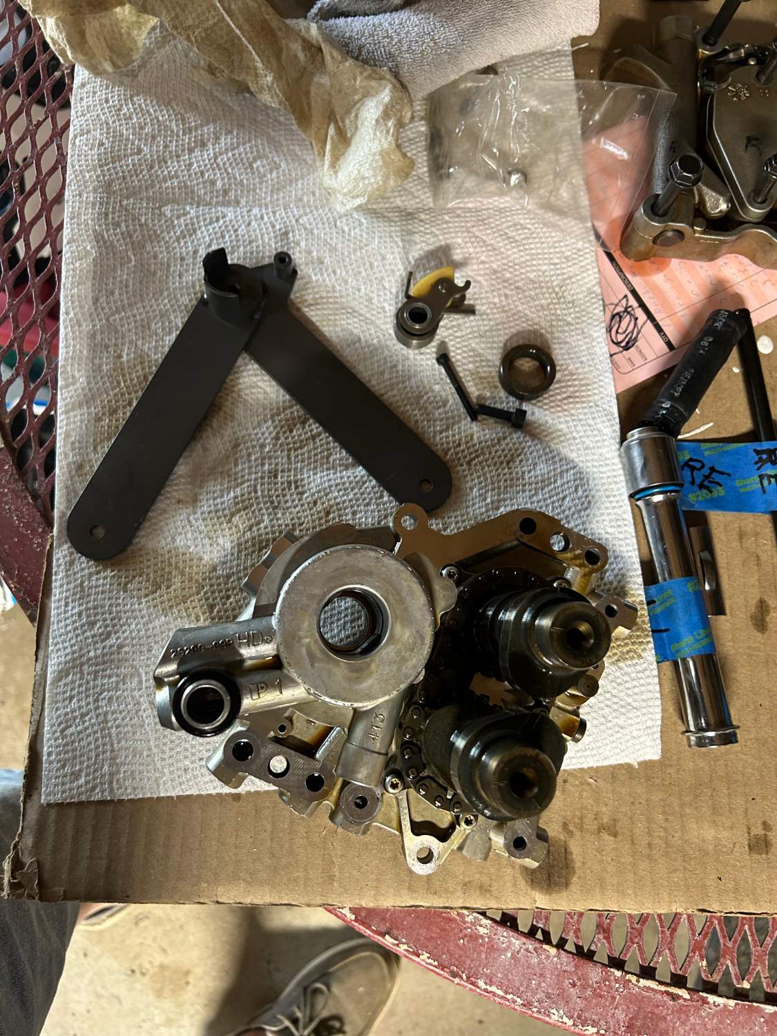 solve-tc88-inner-cam-chain-tensioner-and-tool-jigsaw-puzzle-online
