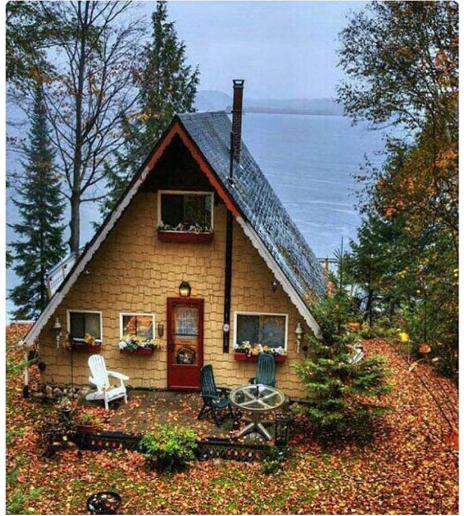 Solve Chalé no Lago Vernon, Canadá !!! jigsaw puzzle online with 90 pieces