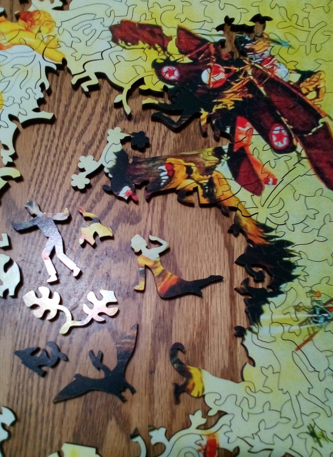 Solve CHALLENGING PUZZLE jigsaw puzzle online with 96 pieces