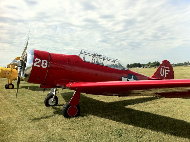 Solve Red 28 jigsaw puzzle online with 108 pieces