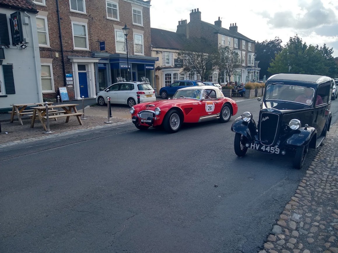 Solve Austins in Easingwold jigsaw puzzle online with 285 pieces