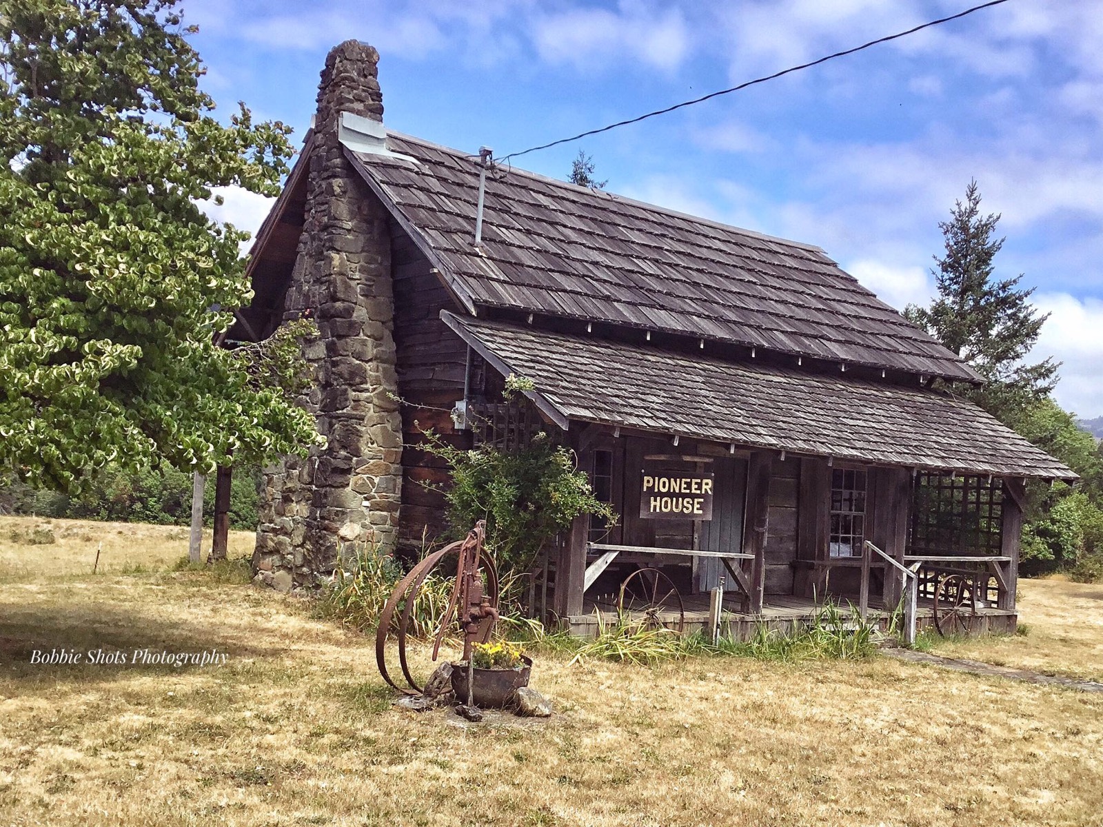 Solve Powers, Oregon jigsaw puzzle online with 192 pieces