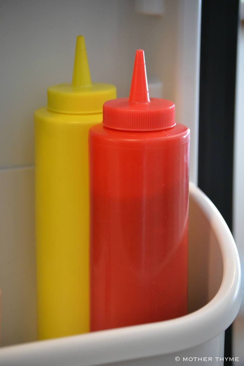 Solve The Ketchup and Mustard Theory jigsaw puzzle online with 260 pieces