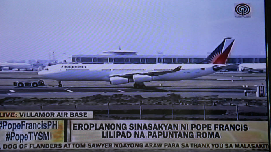 Solve Trains, Planes and Ships jigsaw puzzle online with 15 pieces