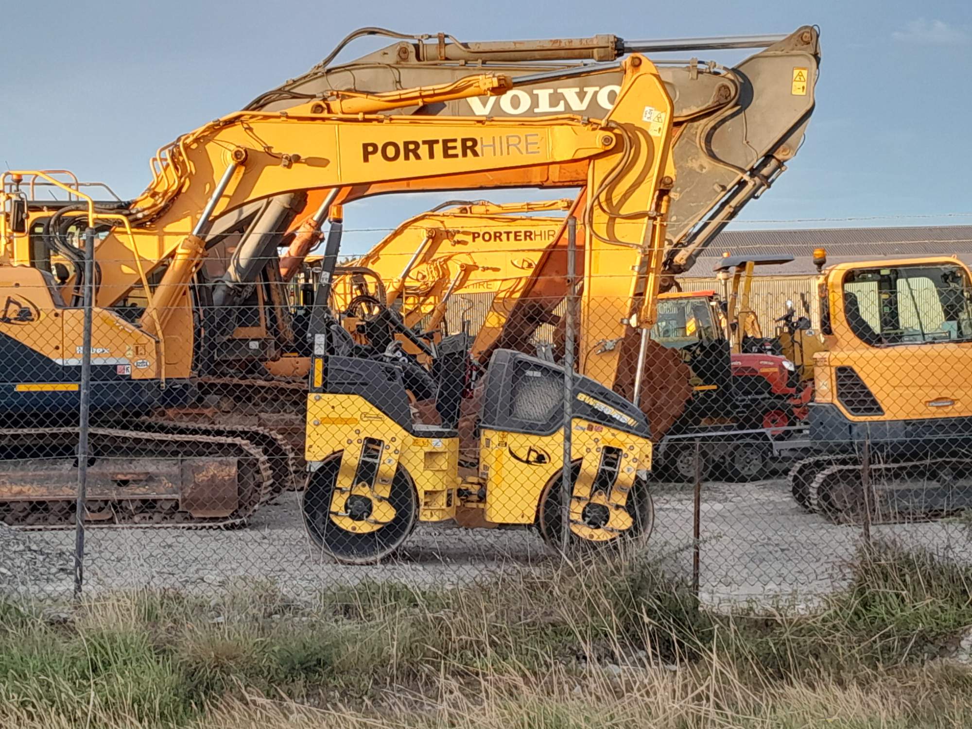 Solve For Hire jigsaw puzzle online with 540 pieces